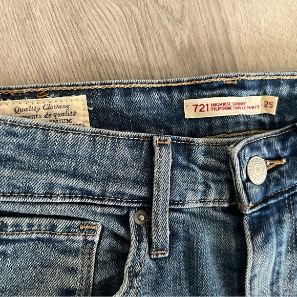 levi jeans - Picture 3 of 3